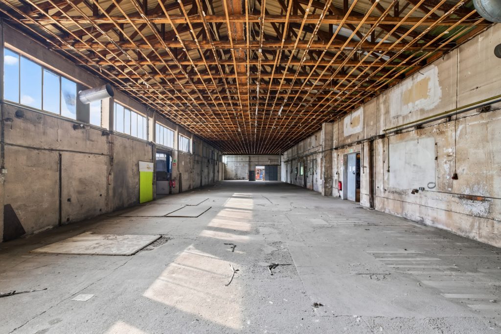 HUST Immobilien GmbH & Co. KG - Immobilienangebot - Lichtenau - Gewerbe - Vielseitiges Gewerbeareal – 6 Hallen, ca. 5.400 m² auf ca. 15.100 m² Grundstück in Lichtenau