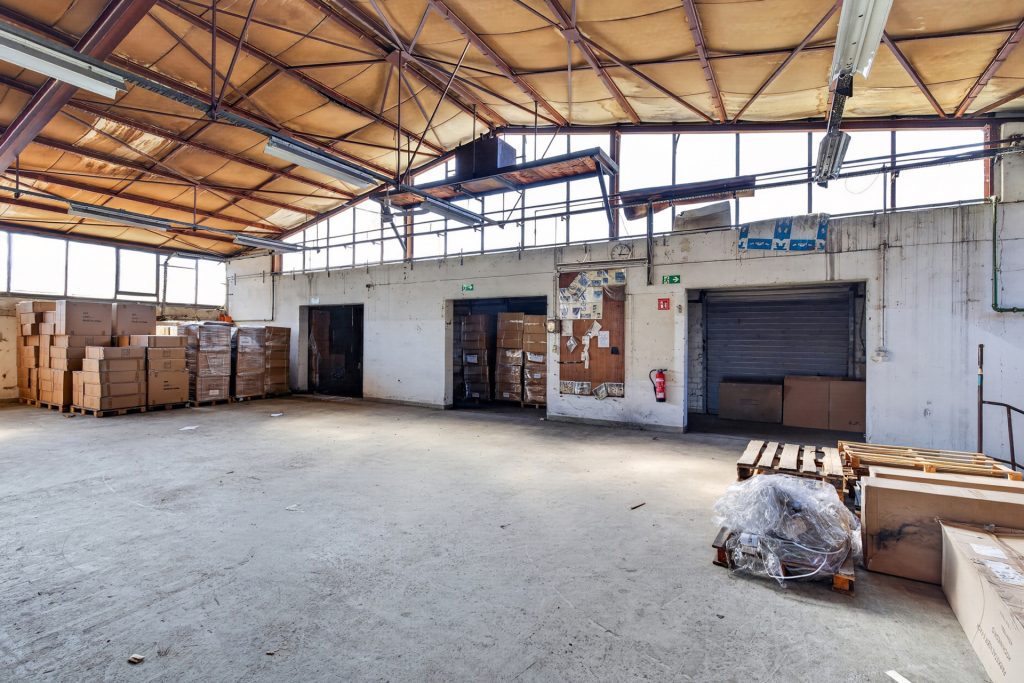 HUST Immobilien GmbH & Co. KG - Immobilienangebot - Lichtenau - Gewerbe - Vielseitiges Gewerbeareal – 6 Hallen, ca. 5.400 m² auf ca. 15.100 m² Grundstück in Lichtenau