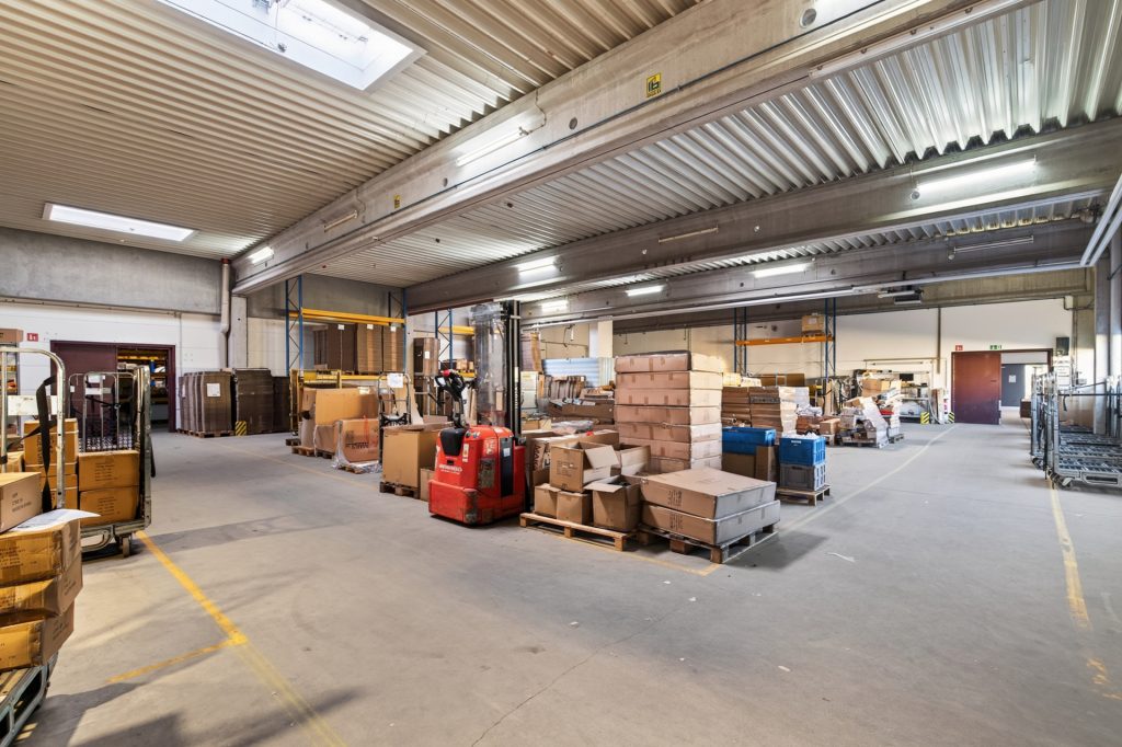 HUST Immobilien GmbH & Co. KG - Immobilienangebot - Lichtenau - Gewerbe - Vielseitiges Gewerbeareal – 6 Hallen, ca. 5.400 m² auf ca. 15.100 m² Grundstück in Lichtenau