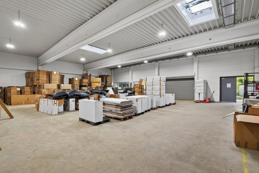 HUST Immobilien GmbH & Co. KG - Immobilienangebot - Lichtenau - Gewerbe - Vielseitiges Gewerbeareal – 6 Hallen, ca. 5.400 m² auf ca. 15.100 m² Grundstück in Lichtenau