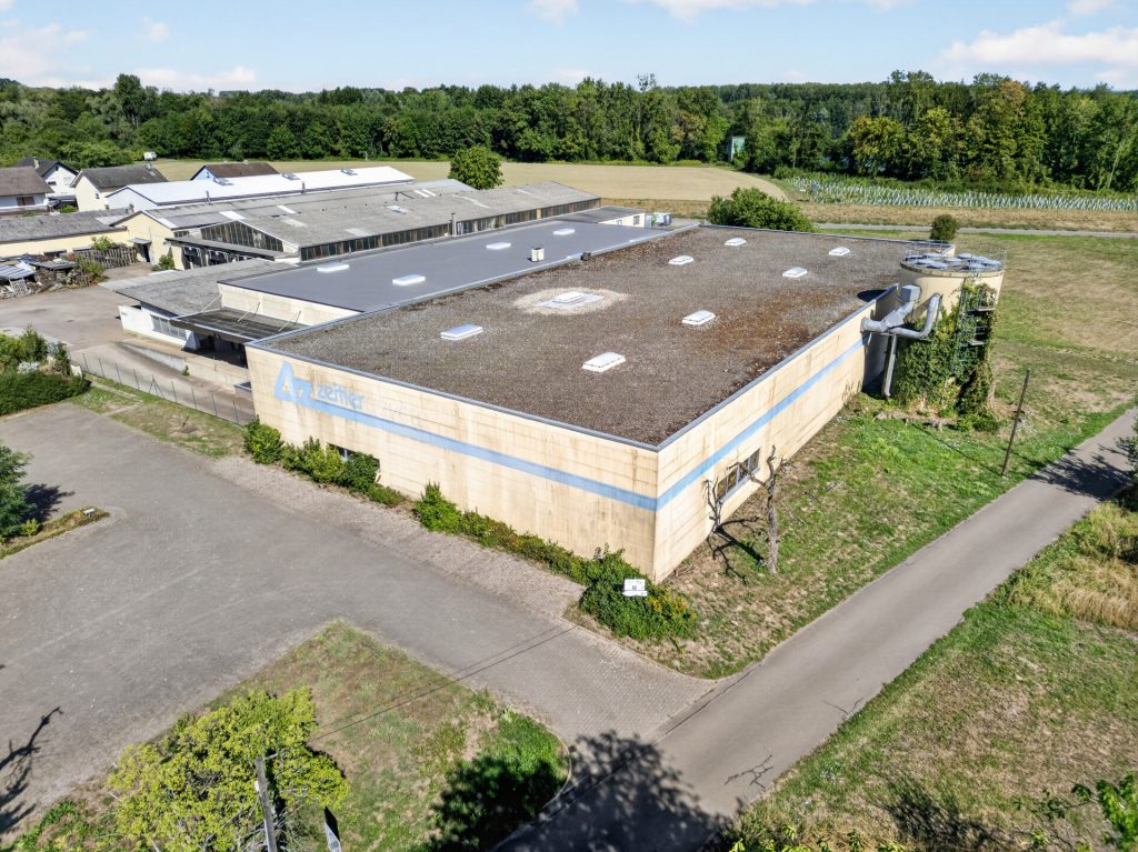 HUST Immobilien GmbH & Co. KG - Immobilienangebot - Lichtenau - Gewerbe - Vielseitiges Gewerbeareal – 6 Hallen, ca. 5.400 m² auf ca. 15.100 m² Grundstück in Lichtenau