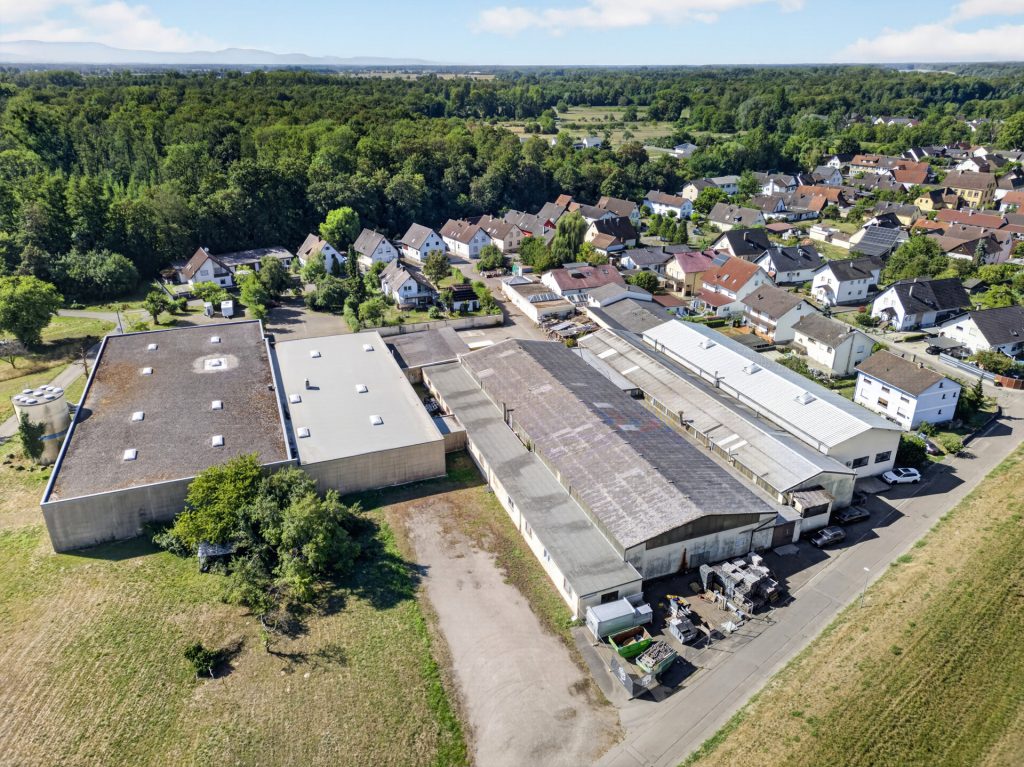 HUST Immobilien GmbH & Co. KG - Immobilienangebot - Lichtenau - Gewerbe - Vielseitiges Gewerbeareal – 6 Hallen, ca. 5.400 m² auf ca. 15.100 m² Grundstück in Lichtenau