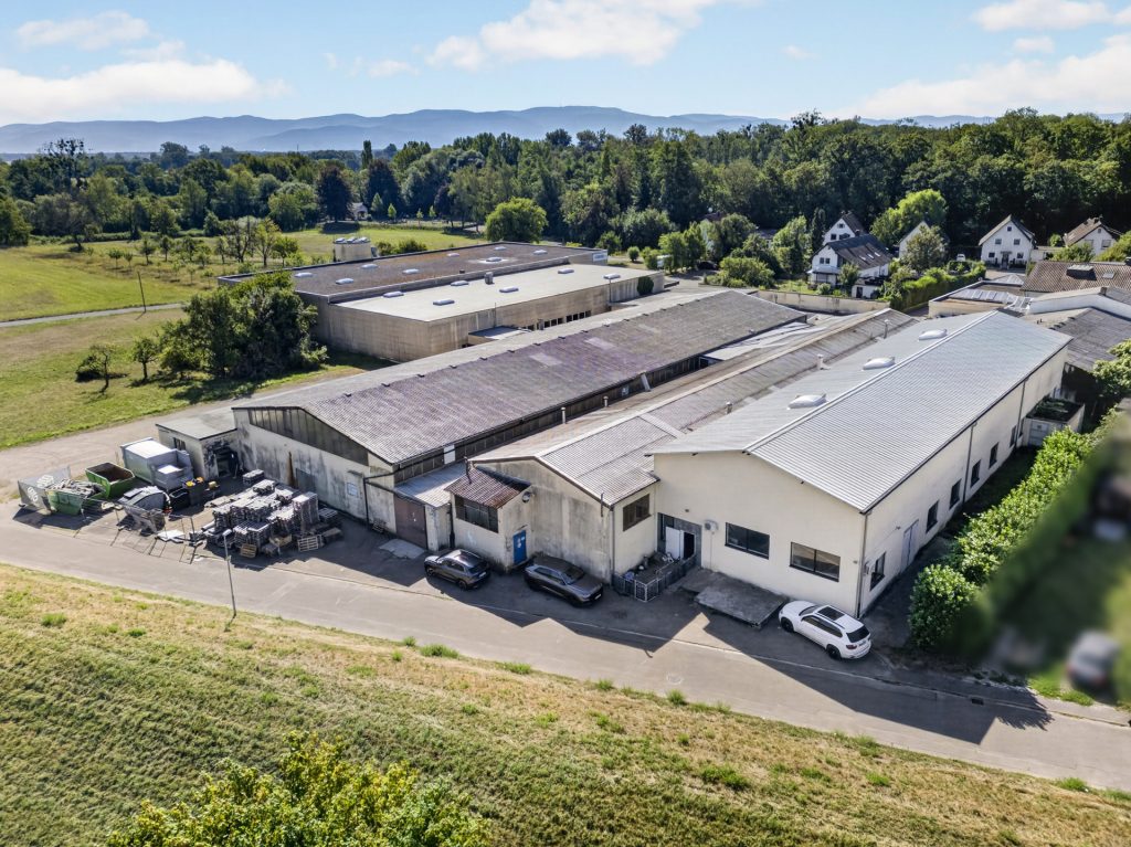 HUST Immobilien GmbH & Co. KG - Immobilienangebot - Lichtenau - Gewerbe - Vielseitiges Gewerbeareal – 6 Hallen, ca. 5.400 m² auf ca. 15.100 m² Grundstück in Lichtenau