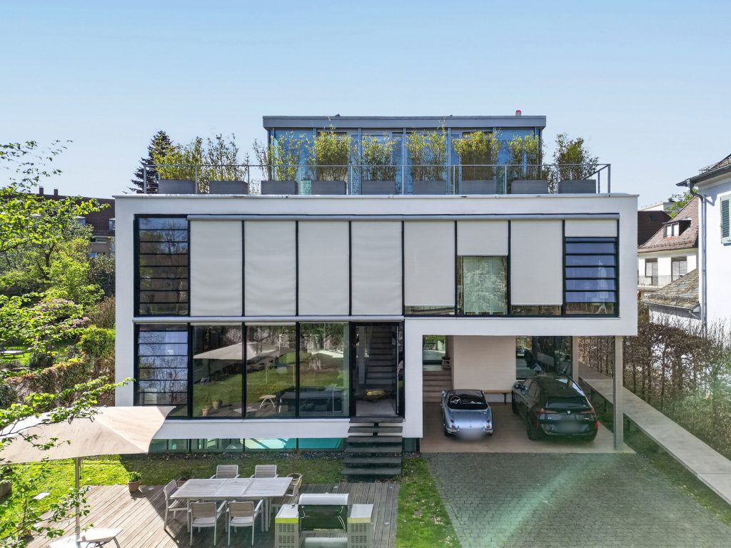 HUST Immobilien GmbH & Co. KG - Immobilienangebot - Karlsruhe - Häuser - Das Haus auf sieben Stützen – Architektenvilla am Rand der Beiertheimer Allee