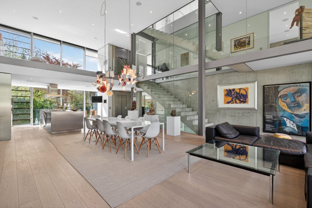 HUST Immobilien GmbH & Co. KG - Immobilienangebot - Karlsruhe - Häuser - Das Haus auf sieben Stützen – Architektenvilla am Rand der Beiertheimer Allee