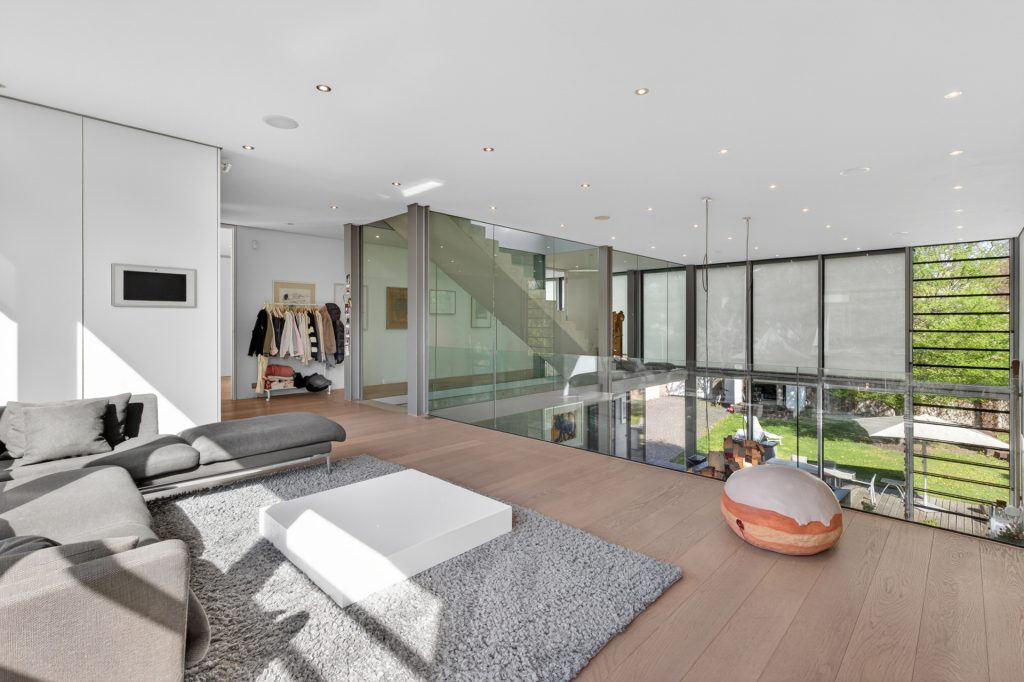 HUST Immobilien GmbH & Co. KG - Immobilienangebot - Karlsruhe - Häuser - Das Haus auf sieben Stützen – Architektenvilla am Rand der Beiertheimer Allee