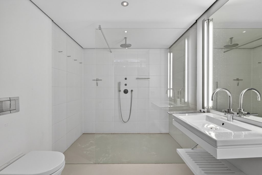 HUST Immobilien GmbH & Co. KG - Immobilienangebot - Karlsruhe - Häuser - Das Haus auf sieben Stützen – Architektenvilla am Rand der Beiertheimer Allee