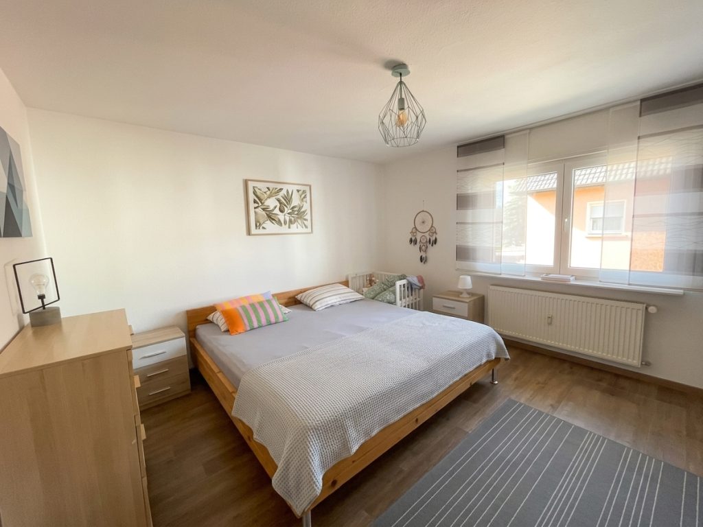 HUST Immobilien GmbH & Co. KG - Immobilienangebot - Rheinstetten - Wohnungen - Ruhige 3-Zimmer-Wohnung mit Terrassenoase – ideal für Paare und kleine Familien in Forchheim