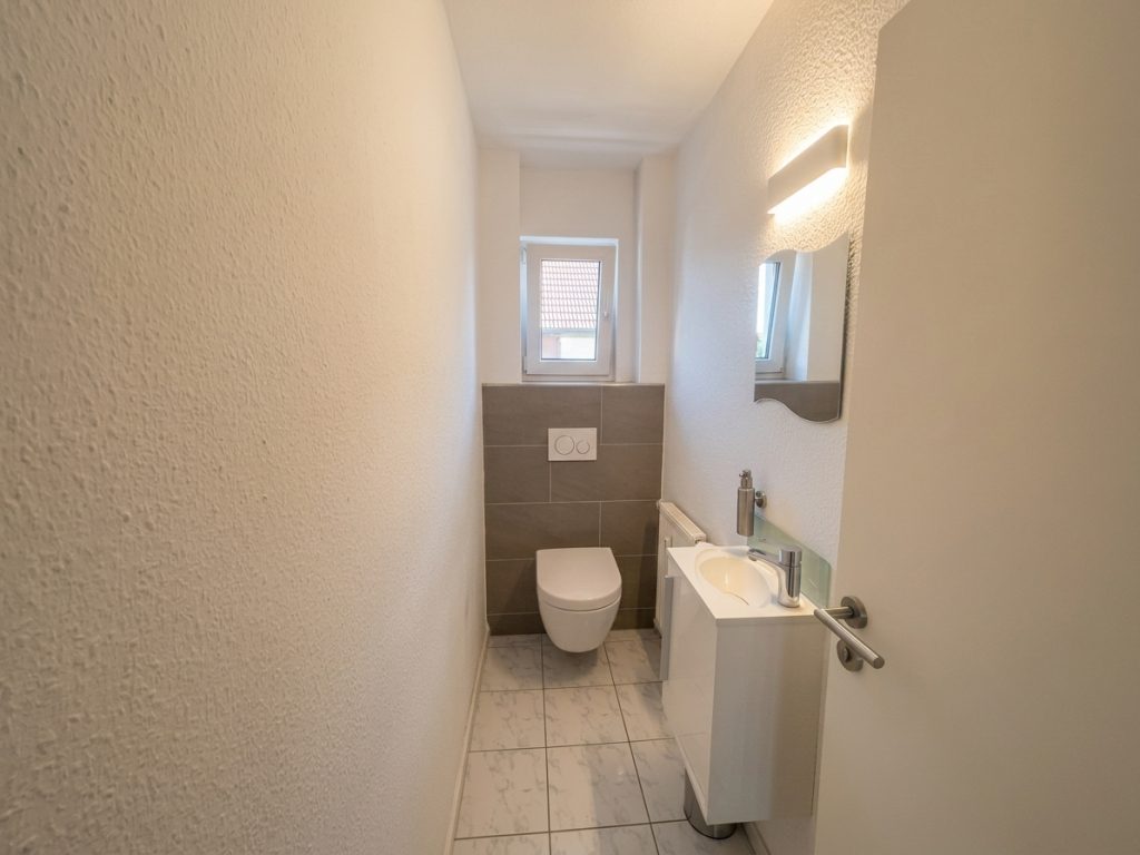 HUST Immobilien GmbH & Co. KG - Immobilienangebot - Rheinstetten - Wohnungen - Ruhige 3-Zimmer-Wohnung mit Terrassenoase – ideal für Paare und kleine Familien in Forchheim