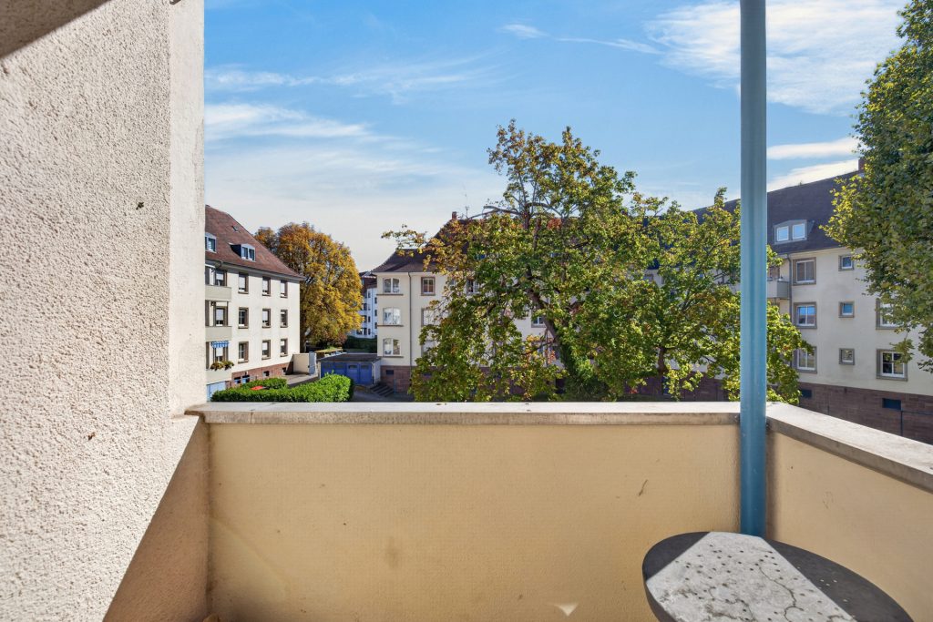 HUST Immobilien GmbH & Co. KG - Immobilienangebot - Karlsruhe / Mühlburg - Wohnungen - Solide Kapitalanlage in Mühlburg: vermietete 2-Zimmer-Wohnung mit Balkon und Fernwärme