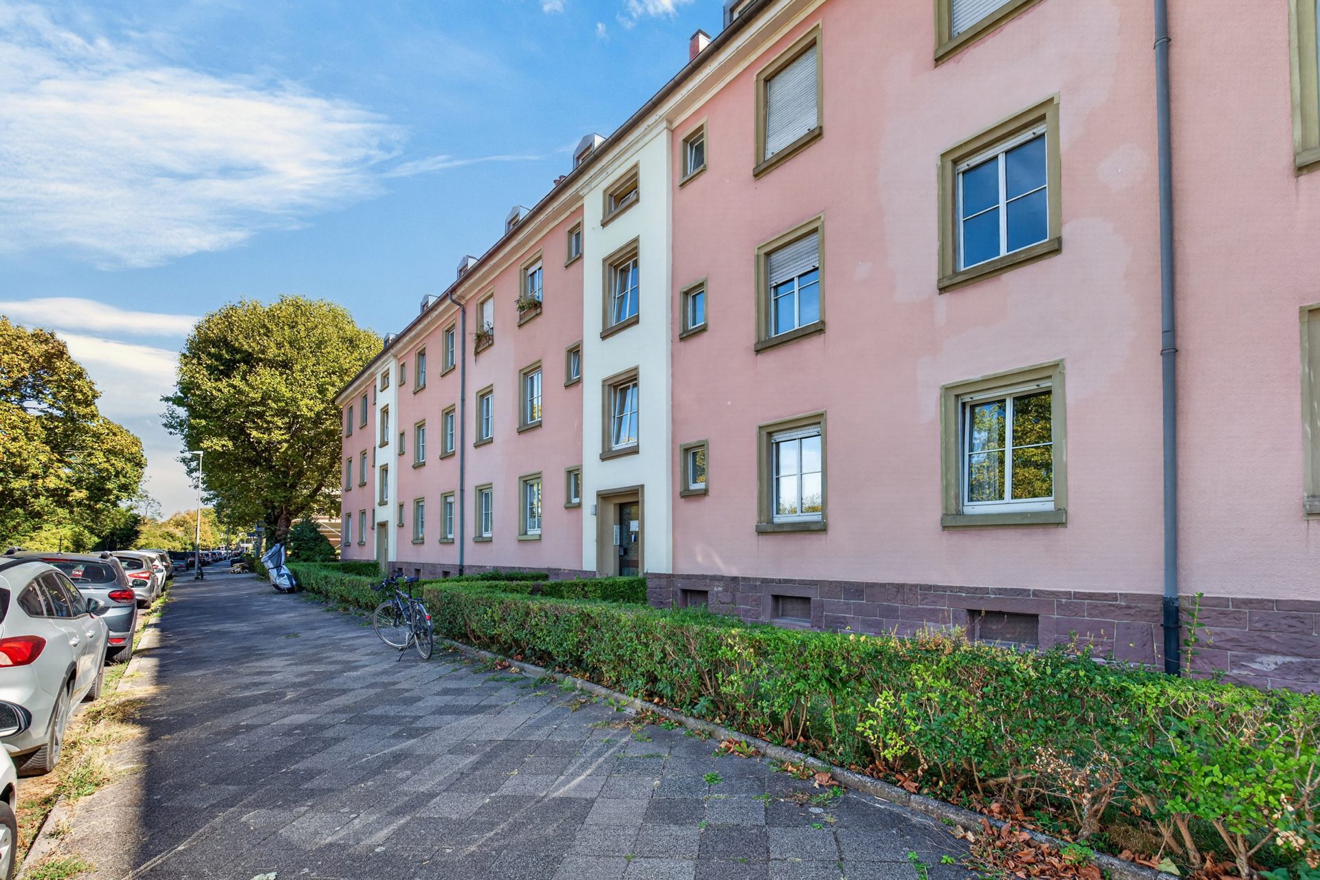 HUST Immobilien GmbH & Co. KG - Immobilienangebot - Karlsruhe / Mühlburg - Wohnungen - Solide Kapitalanlage in Mühlburg: vermietete 2-Zimmer-Wohnung mit Balkon und Fernwärme
