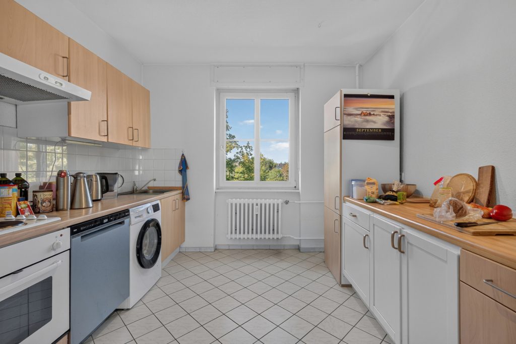 HUST Immobilien GmbH & Co. KG - Immobilienangebot - Karlsruhe / Mühlburg - Wohnungen - Solide Kapitalanlage in Mühlburg: vermietete 2-Zimmer-Wohnung mit Balkon und Fernwärme