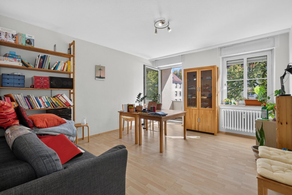 HUST Immobilien GmbH & Co. KG - Immobilienangebot - Karlsruhe / Mühlburg - Wohnungen - Solide Kapitalanlage in Mühlburg: vermietete 2-Zimmer-Wohnung mit Balkon und Fernwärme