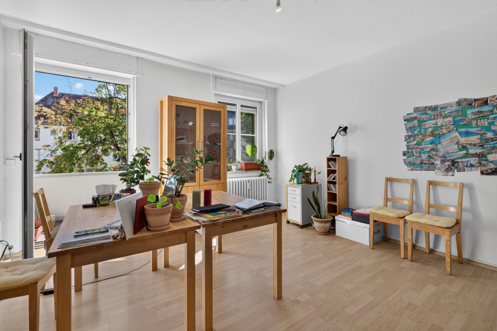 HUST Immobilien GmbH & Co. KG - Immobilienangebot - Karlsruhe / Mühlburg - Wohnungen - Solide Kapitalanlage in Mühlburg: vermietete 2-Zimmer-Wohnung mit Balkon und Fernwärme