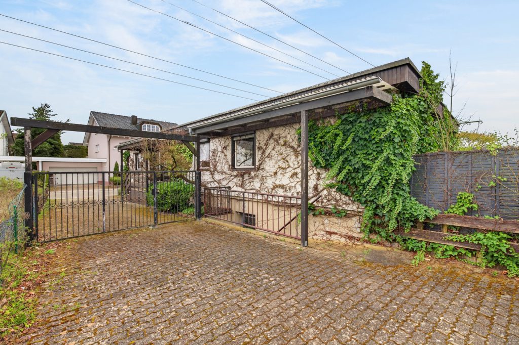 HUST Immobilien GmbH & Co. KG - Immobilienangebot - Rheinstetten / Forchheim - Häuser - Bestandshaus zum Abriss mit 979 m² Baugrund – seltene Chance in Rheinstetten-Forchheim