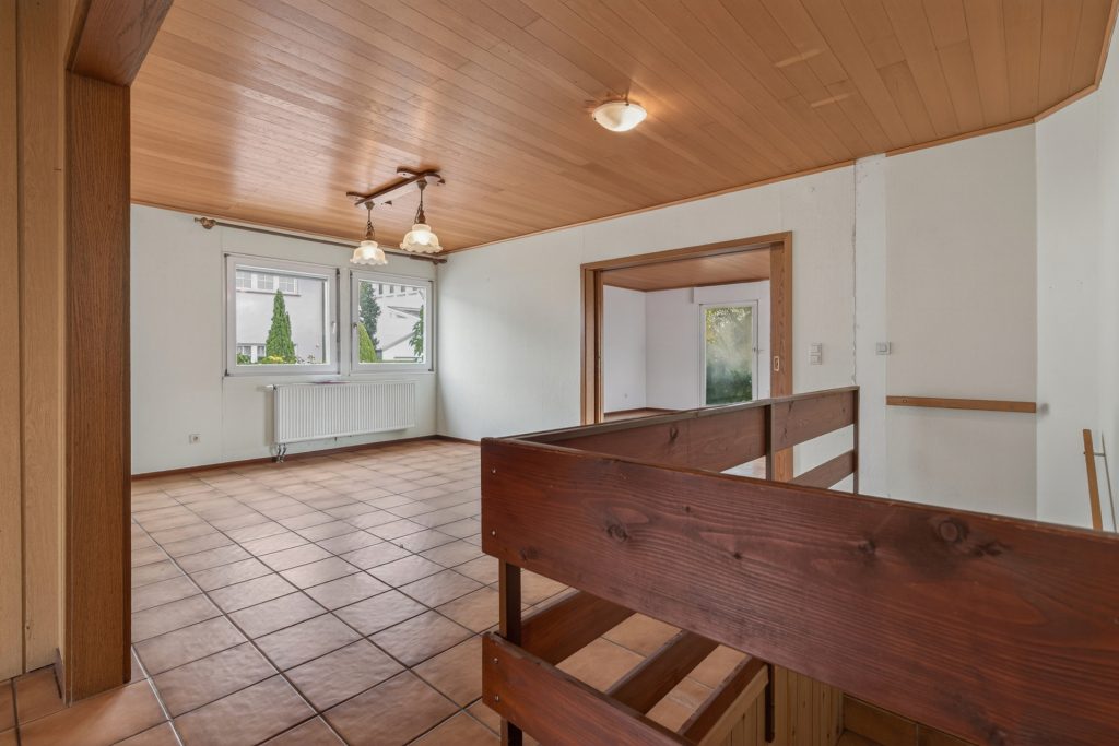 HUST Immobilien GmbH & Co. KG - Immobilienangebot - Rheinstetten / Forchheim - Häuser - Bestandshaus zum Abriss mit 979 m² Baugrund – seltene Chance in Rheinstetten-Forchheim