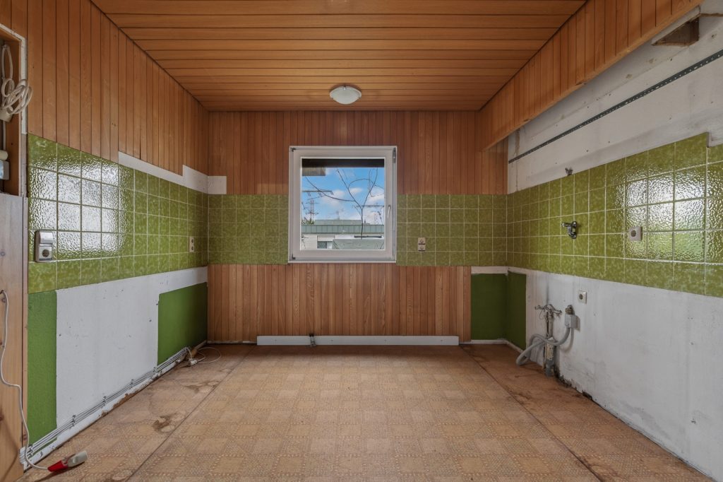 HUST Immobilien GmbH & Co. KG - Immobilienangebot - Rheinstetten / Forchheim - Häuser - Bestandshaus zum Abriss mit 979 m² Baugrund – seltene Chance in Rheinstetten-Forchheim