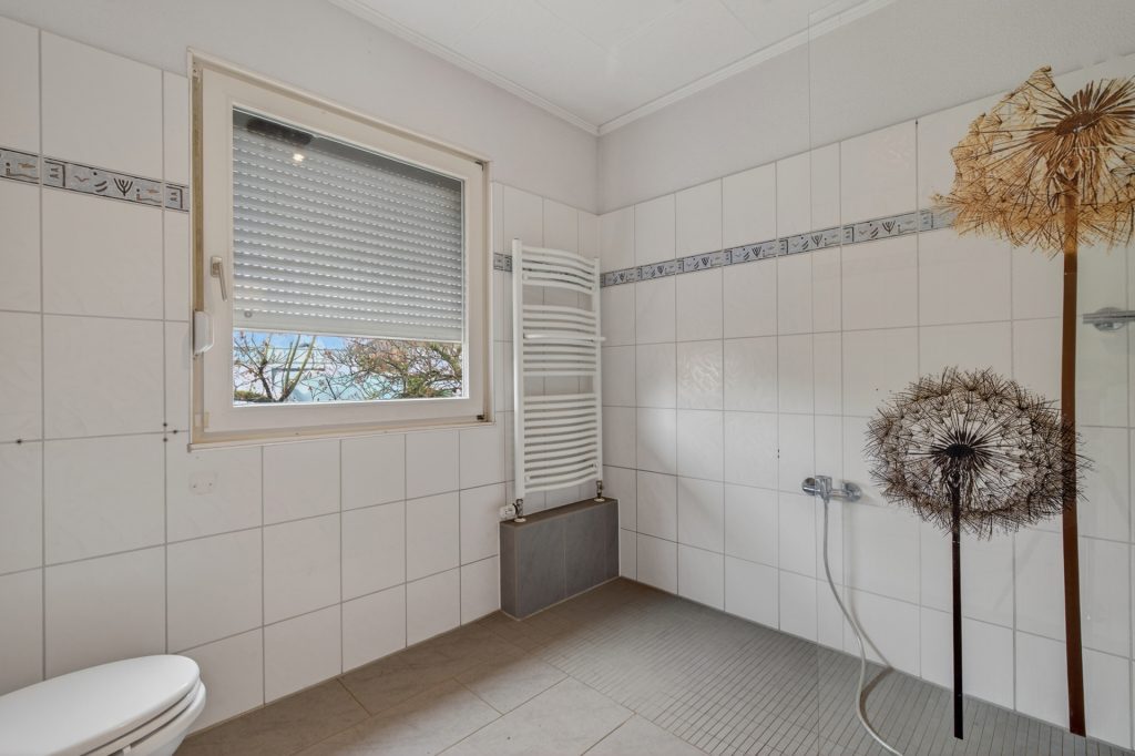HUST Immobilien GmbH & Co. KG - Immobilienangebot - Rheinstetten / Forchheim - Häuser - Bestandshaus zum Abriss mit 979 m² Baugrund – seltene Chance in Rheinstetten-Forchheim