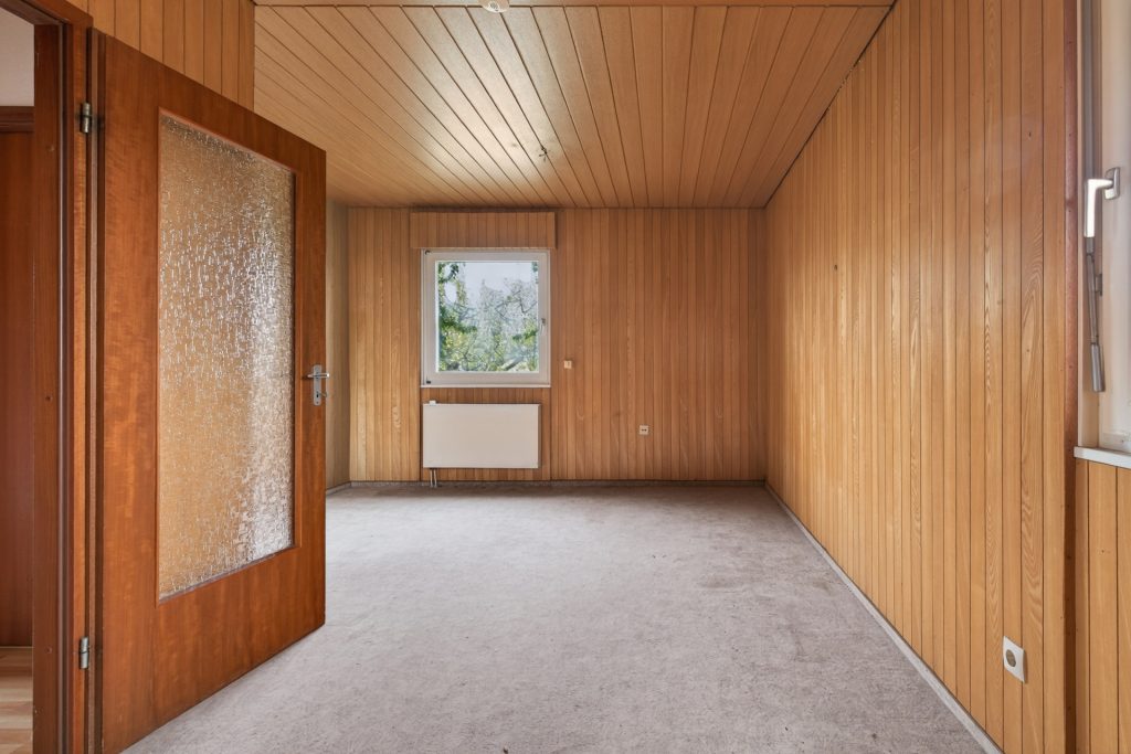 HUST Immobilien GmbH & Co. KG - Immobilienangebot - Rheinstetten / Forchheim - Häuser - Bestandshaus zum Abriss mit 979 m² Baugrund – seltene Chance in Rheinstetten-Forchheim