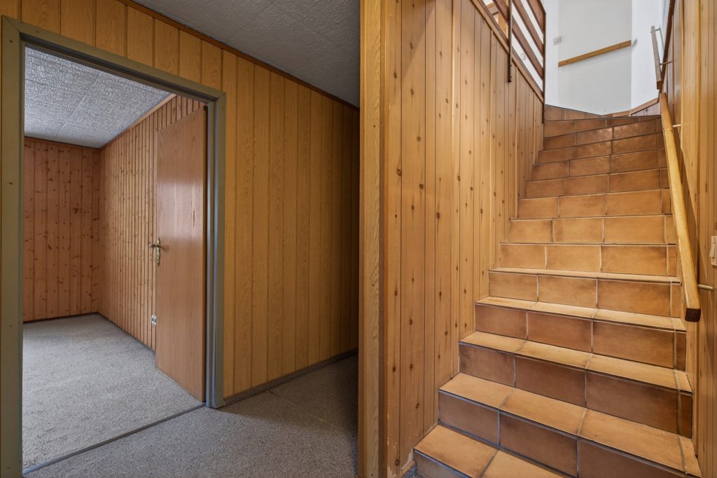 HUST Immobilien GmbH & Co. KG - Immobilienangebot - Rheinstetten / Forchheim - Häuser - Bestandshaus zum Abriss mit 979 m² Baugrund – seltene Chance in Rheinstetten-Forchheim
