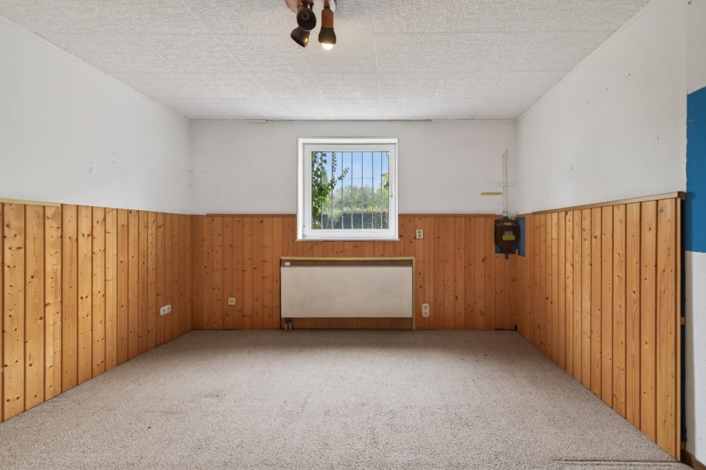 HUST Immobilien GmbH & Co. KG - Immobilienangebot - Rheinstetten / Forchheim - Häuser - Bestandshaus zum Abriss mit 979 m² Baugrund – seltene Chance in Rheinstetten-Forchheim