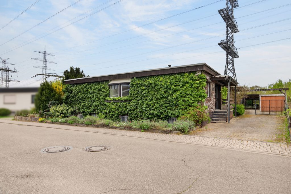 HUST Immobilien GmbH & Co. KG - Immobilienangebot - Rheinstetten / Forchheim - Häuser - Bestandshaus zum Abriss mit 979 m² Baugrund – seltene Chance in Rheinstetten-Forchheim