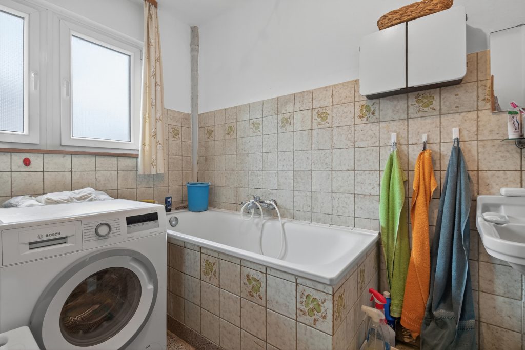 HUST Immobilien GmbH & Co. KG - Immobilienangebot - Ettlingen / Spessart - Häuser - Wohnen & Investieren – Mehrfamilienhaus mit drei Wohneinheiten in Ettlingen-Spessart