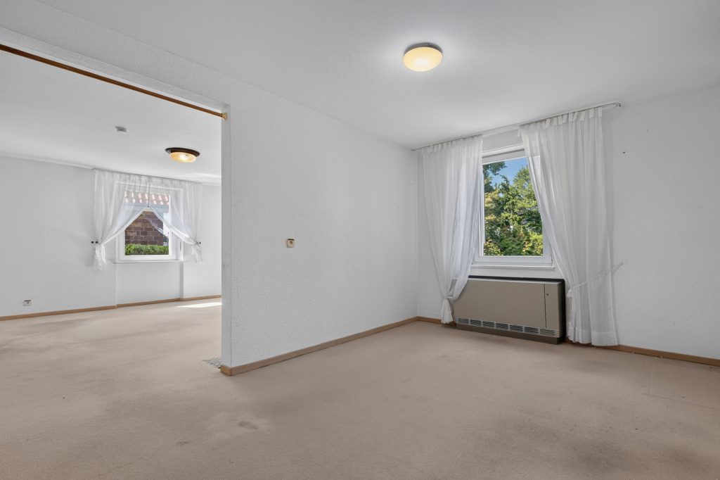 HUST Immobilien GmbH & Co. KG - Immobilienangebot - Ettlingen / Spessart - Häuser - Viel Platz für Ihre Wohnideen – 1–2-Familienhaus in Spessart sucht neue Eigentümer