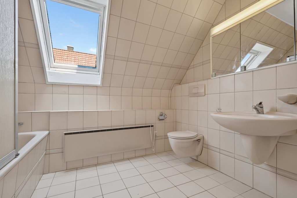 HUST Immobilien GmbH & Co. KG - Immobilienangebot - Ettlingen / Spessart - Häuser - Viel Platz für Ihre Wohnideen – 1–2-Familienhaus in Spessart sucht neue Eigentümer