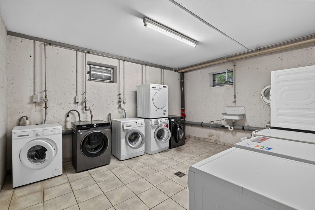 HUST Immobilien GmbH & Co. KG - Immobilienangebot - Waldbronn / Busenbach - Wohnungen - Dachgeschoss mit Charakter – 2-Zimmer-Kapitalanlage mit drei Balkonen & TG-Stellplatz in Waldbronn