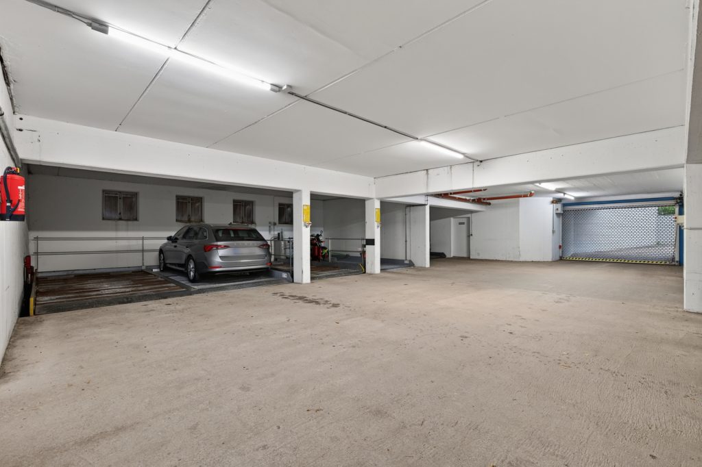 HUST Immobilien GmbH & Co. KG - Immobilienangebot - Waldbronn / Busenbach - Wohnungen - Dachgeschoss mit Charakter – 2-Zimmer-Kapitalanlage mit drei Balkonen & TG-Stellplatz in Waldbronn