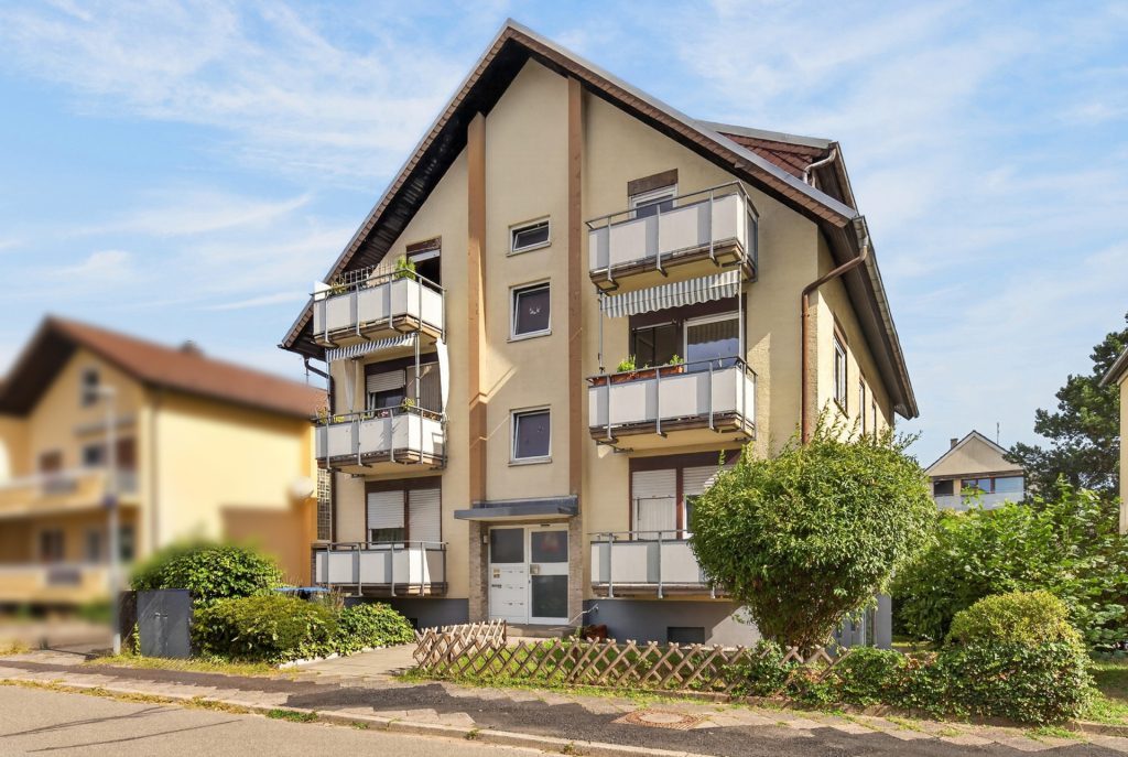 HUST Immobilien GmbH & Co. KG - Immobilienangebot - Karlsruhe - Wohnungen - Charmante, vermietete 3-Zi.-Whg. mit zwei Balkonen und Garage in Weiherfeld