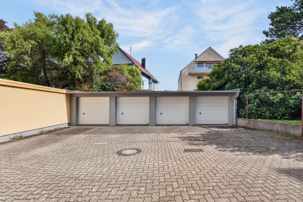 HUST Immobilien GmbH & Co. KG - Immobilienangebot - Karlsruhe - Wohnungen - Charmante, vermietete 3-Zi.-Whg. mit zwei Balkonen und Garage in Weiherfeld