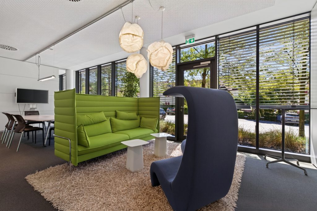 HUST Immobilien GmbH & Co. KG - Immobilienangebot - Ettlingen - Gewerbe - All-inclusive-Büro auf höchstem Niveau nach dem Motto: Ankommen, wo andere ankommen wollen