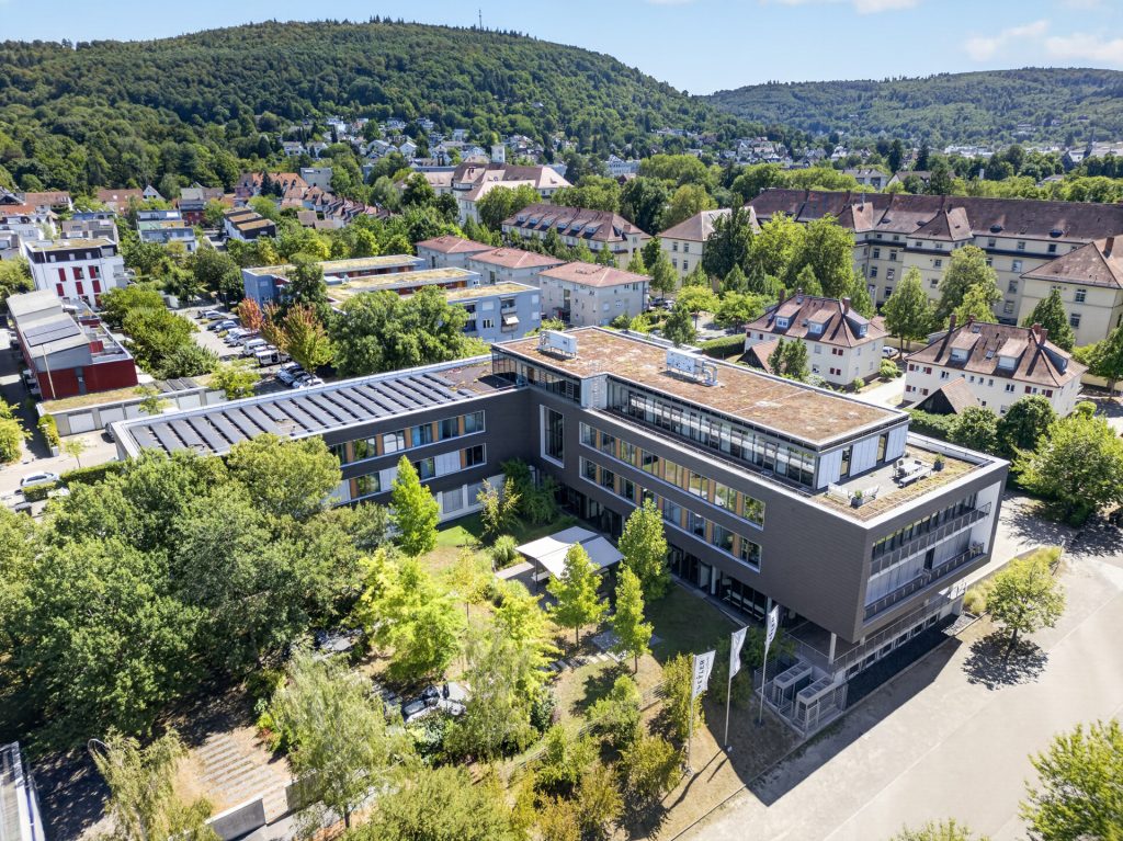 HUST Immobilien GmbH & Co. KG - Immobilienangebot - Ettlingen - Gewerbe - All-inclusive-Büro auf höchstem Niveau nach dem Motto: Ankommen, wo andere ankommen wollen