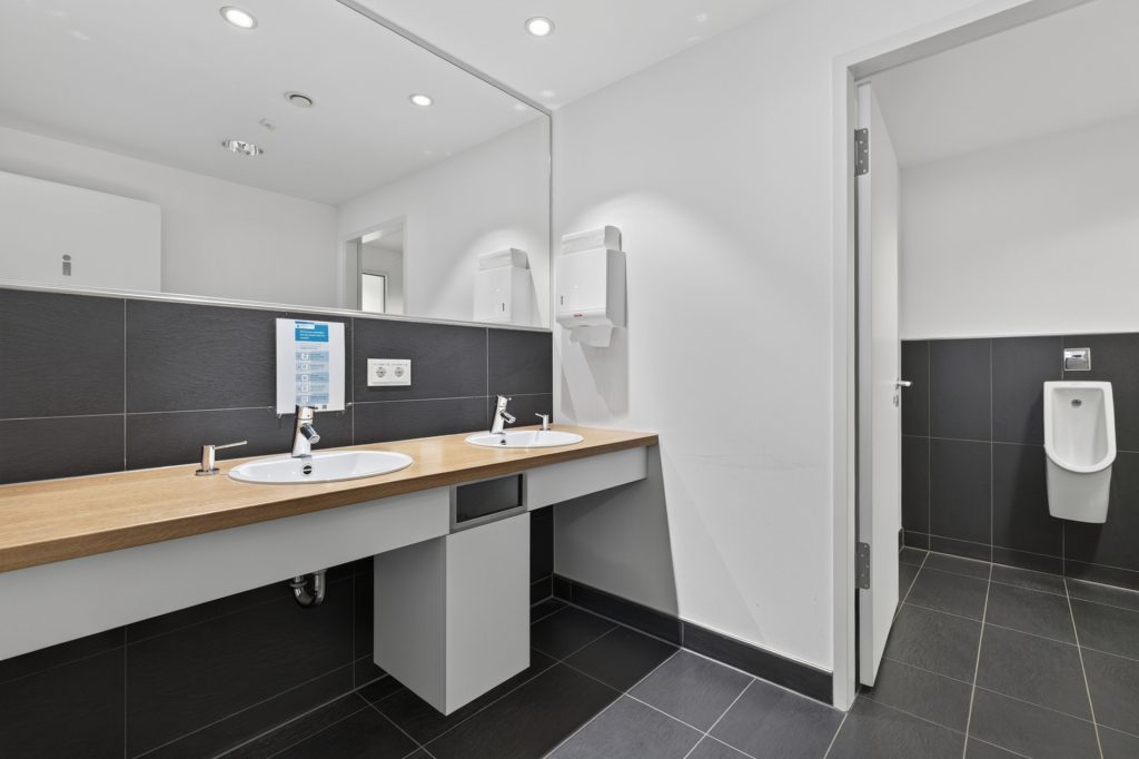 HUST Immobilien GmbH & Co. KG - Immobilienangebot - Ettlingen - Gewerbe - All-inclusive-Büro auf höchstem Niveau nach dem Motto: Ankommen, wo andere ankommen wollen
