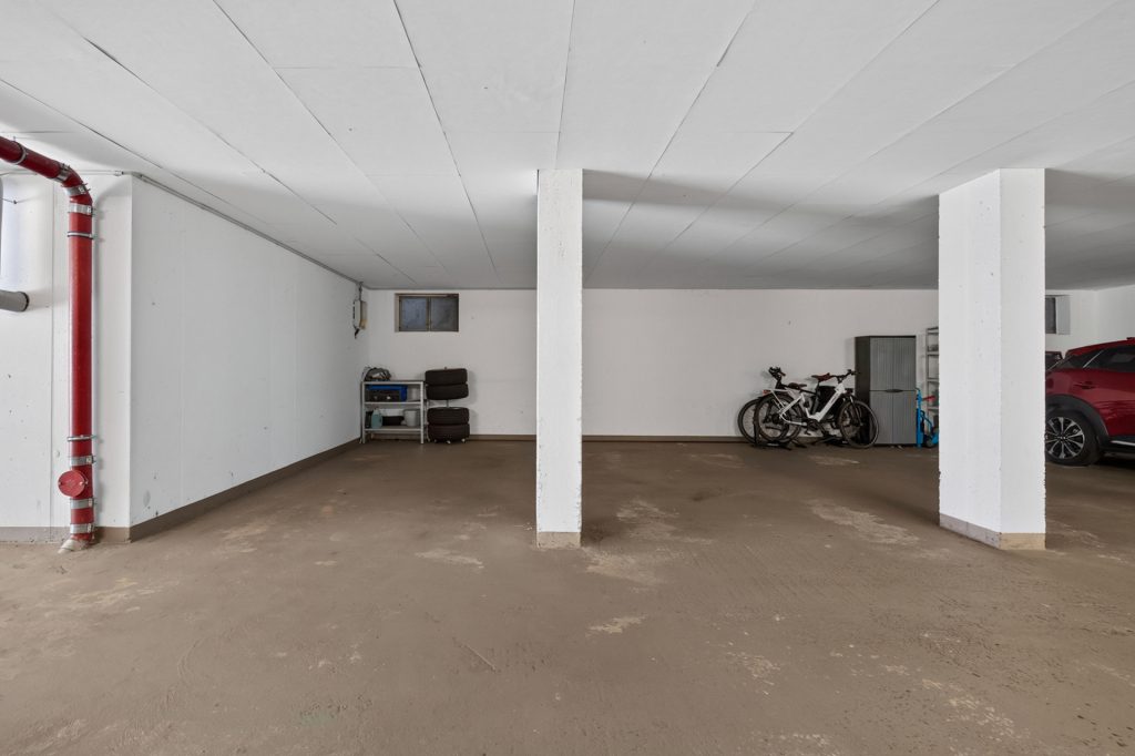HUST Immobilien GmbH & Co. KG - Immobilienangebot - Niefern-Öschelbronn - Wohnungen - Modernes Penthouse mit schöner Dachterrasse – 159 m² Wohnkomfort mit 4 Zimmern und Weitblick
