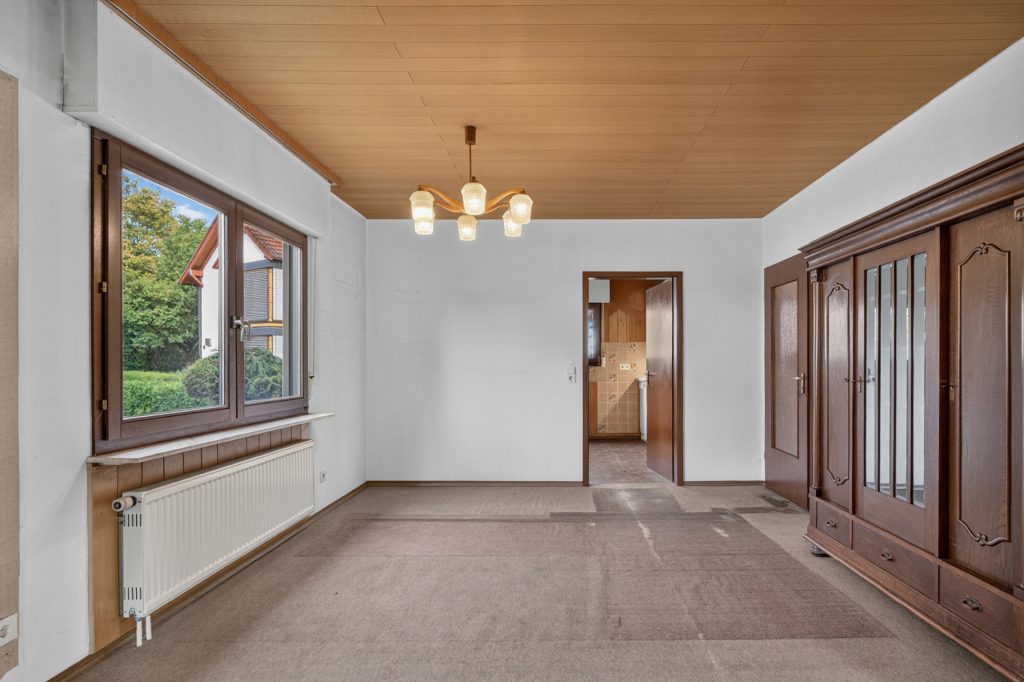 HUST Immobilien GmbH & Co. KG - Immobilienangebot - Karlsruhe / Daxlanden - Häuser - Ihre Handschrift gesucht: Familien-Doppelhaushälfte mit Garten in Karlsruhe-Daxlanden