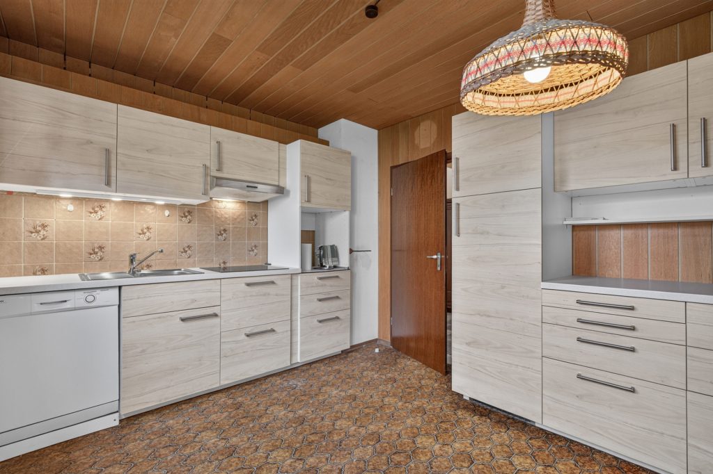 HUST Immobilien GmbH & Co. KG - Immobilienangebot - Karlsruhe / Daxlanden - Häuser - Ihre Handschrift gesucht: Familien-Doppelhaushälfte mit Garten in Karlsruhe-Daxlanden