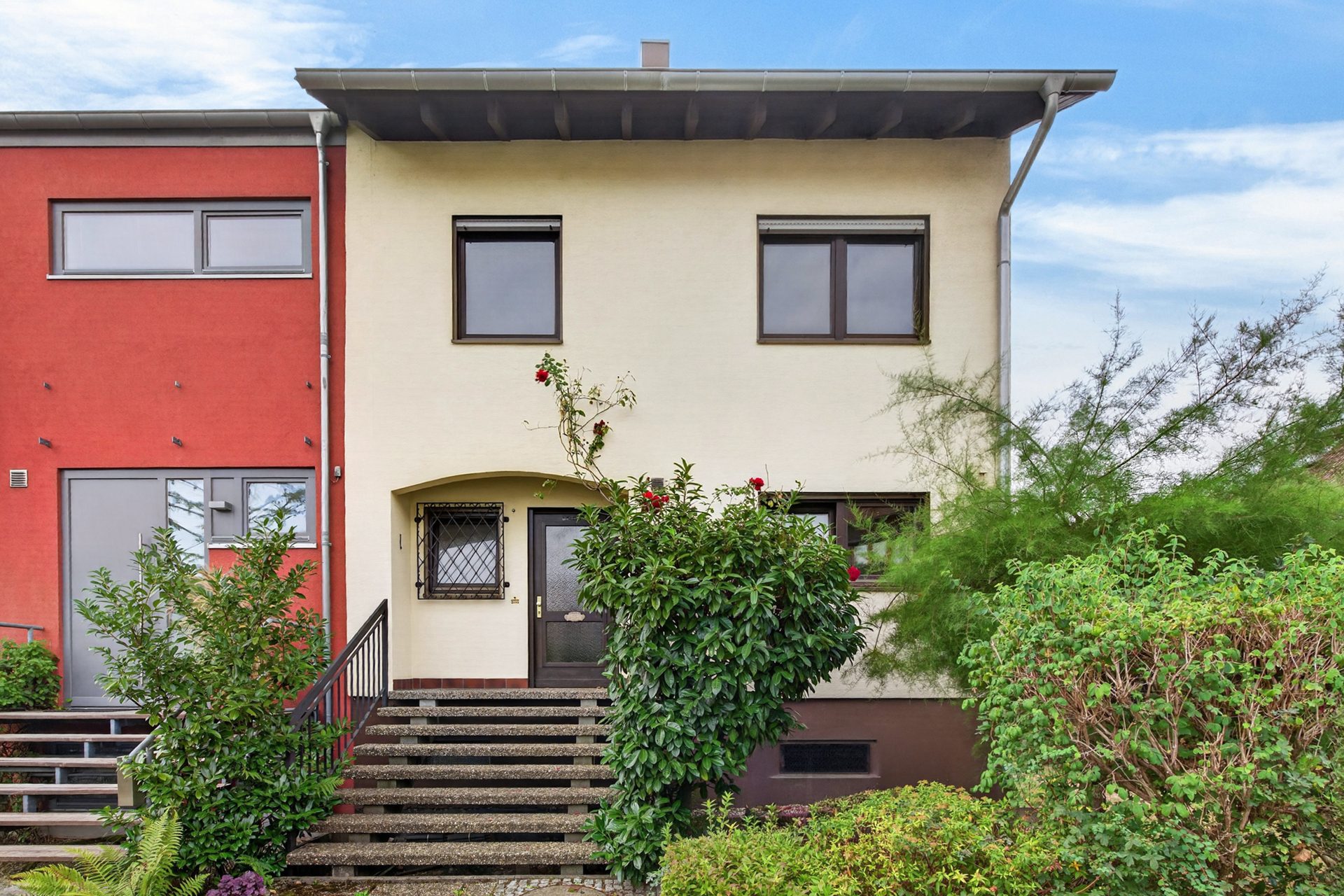 HUST Immobilien GmbH & Co. KG - Immobilienangebot - Karlsruhe / Daxlanden - Häuser - Ihre Handschrift gesucht: Familien-Doppelhaushälfte mit Garten in Karlsruhe-Daxlanden