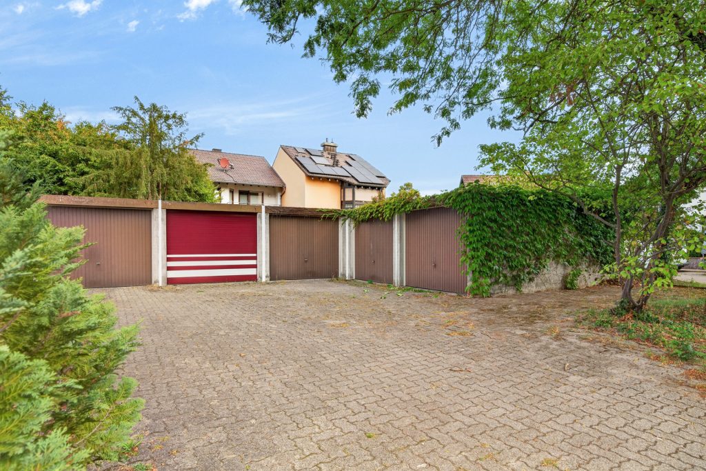HUST Immobilien GmbH & Co. KG - Immobilienangebot - Karlsruhe / Daxlanden - Häuser - Ihre Handschrift gesucht: Familien-Doppelhaushälfte mit Garten in Karlsruhe-Daxlanden
