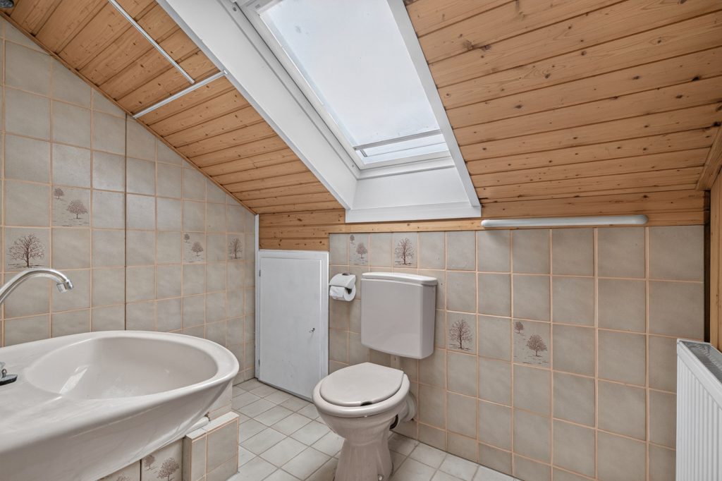 HUST Immobilien GmbH & Co. KG - Immobilienangebot - Karlsruhe / Daxlanden - Häuser - Ihre Handschrift gesucht: Familien-Doppelhaushälfte mit Garten in Karlsruhe-Daxlanden