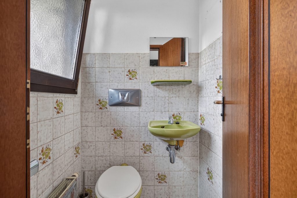 HUST Immobilien GmbH & Co. KG - Immobilienangebot - Karlsruhe / Daxlanden - Häuser - Ihre Handschrift gesucht: Familien-Doppelhaushälfte mit Garten in Karlsruhe-Daxlanden