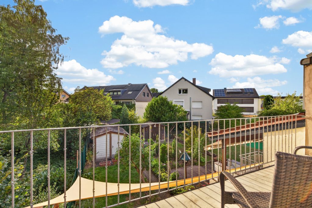 HUST Immobilien GmbH & Co. KG - Immobilienangebot - Karlsruhe - Häuser - Kompaktes Reihenhaus mit Garten – ideal für die junge Familie
