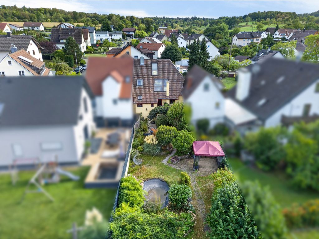 HUST Immobilien GmbH & Co. KG - Immobilienangebot - Straubenhardt / Ottenhausen - Häuser - Zeitloser Charme, neu entdeckt – Ihr Zuhause mit Geschichte in Ottenhausen