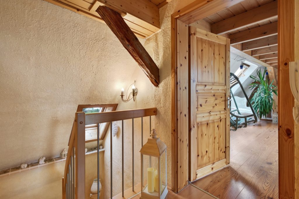 HUST Immobilien GmbH & Co. KG - Immobilienangebot - Straubenhardt / Ottenhausen - Häuser - Zeitloser Charme, neu entdeckt – Ihr Zuhause mit Geschichte in Ottenhausen
