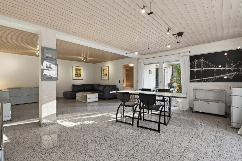 HUST Immobilien GmbH & Co. KG - Immobilienangebot - Karlsruhe / Durlach - Häuser - Grüne Oase in Karlsruhe-Durlach: Platz für Familie, Homeoffice und Mieteinnahmen