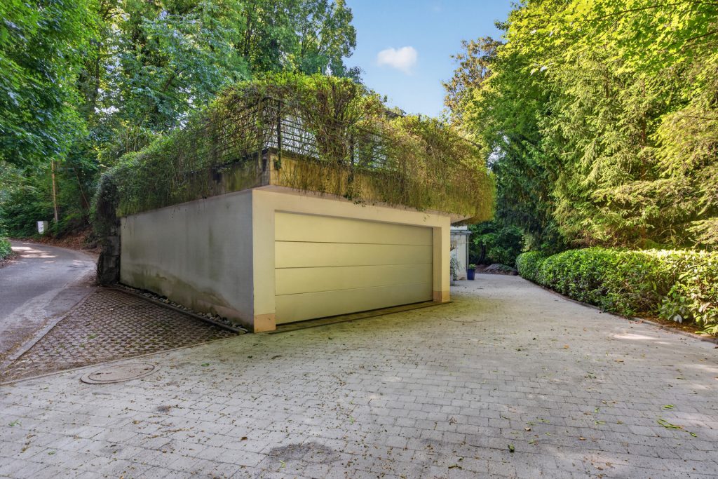 HUST Immobilien GmbH & Co. KG - Immobilienangebot - Karlsruhe / Durlach - Häuser - Grüne Oase in Karlsruhe-Durlach: Platz für Familie, Homeoffice und Mieteinnahmen