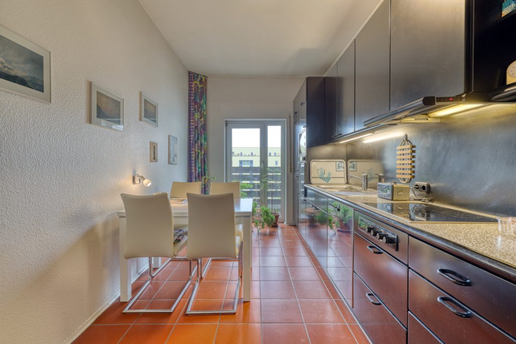 HUST Immobilien GmbH & Co. KG - Immobilienangebot - Karlsruhe / Südweststadt - Wohnungen - Maisonette-Wohnung mit tollem Raumgefühl und Potenzial in der Südweststadt - ab sofort bezugsfähig!