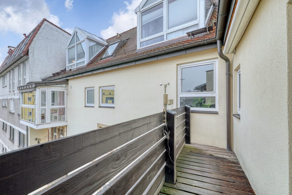 HUST Immobilien GmbH & Co. KG - Immobilienangebot - Karlsruhe / Südweststadt - Wohnungen - Maisonette-Wohnung mit tollem Raumgefühl und Potenzial in der Südweststadt - ab sofort bezugsfähig!